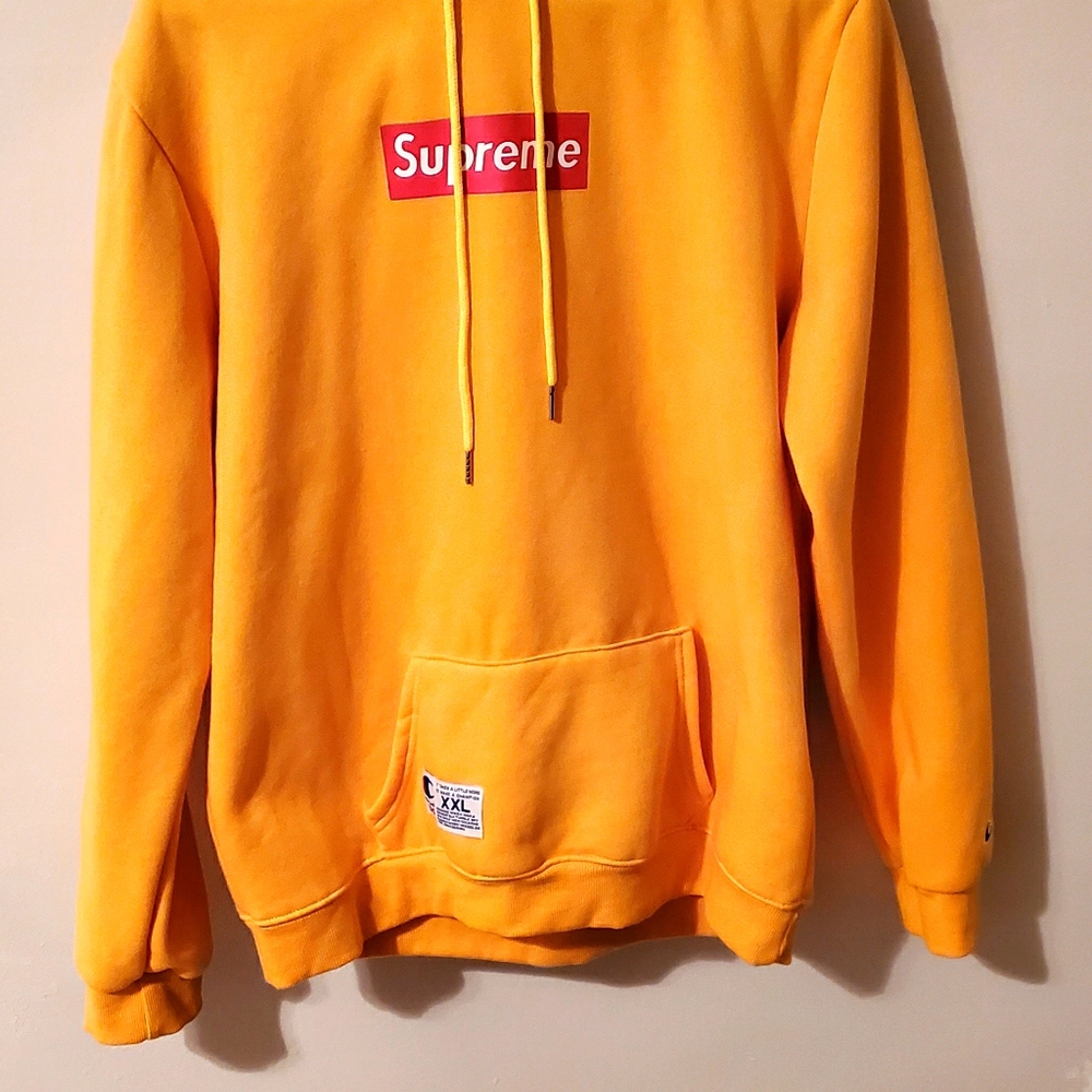 Champion x Supreme hoodie!